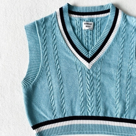 Sunday Best Sweater Vest - Picture 4 of 10